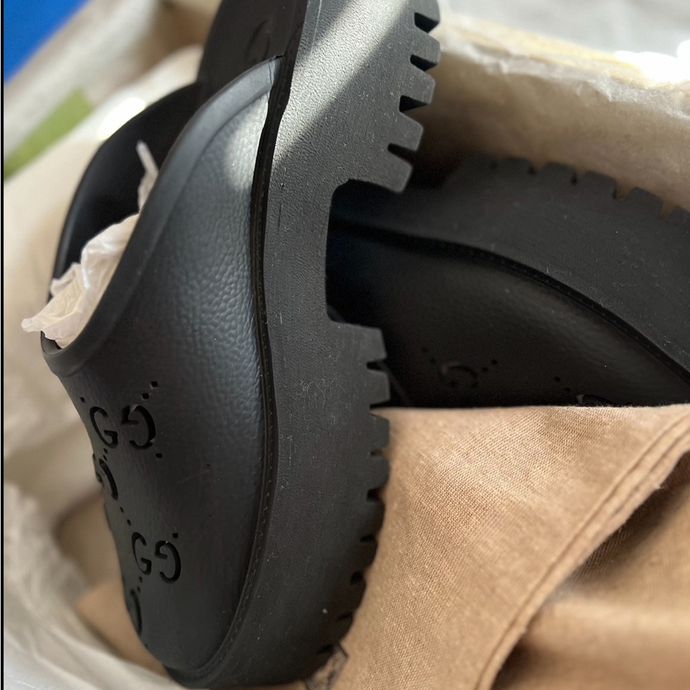 Gucci clogs